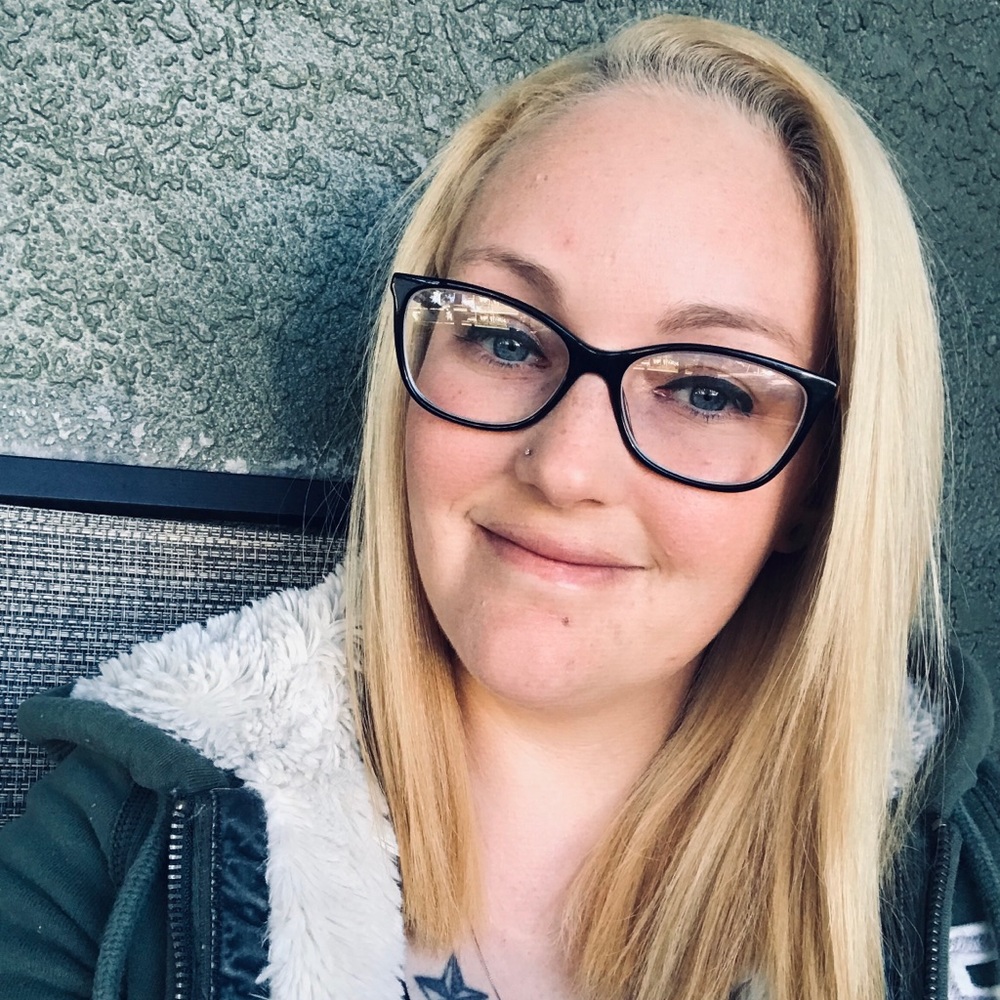 Meet your Posher, Addie
